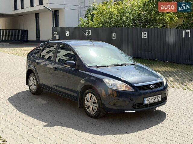 Синій Форд Фокус, об'ємом двигуна 1.6 л та пробігом 205 тис. км за 5200 $, фото 1 на Automoto.ua