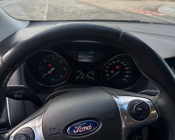 Синий Форд Фокус, объемом двигателя 1.6 л и пробегом 240 тыс. км за 7000 $, фото 1 на Automoto.ua