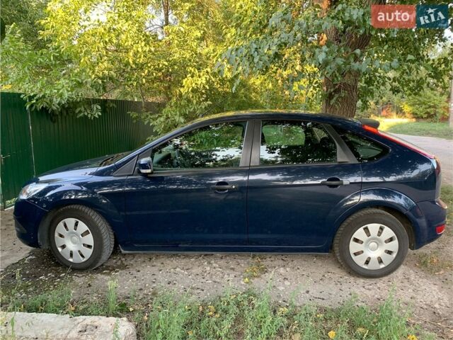 Синий Форд Фокус, объемом двигателя 1.39 л и пробегом 133 тыс. км за 5600 $, фото 2 на Automoto.ua