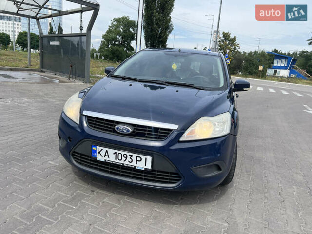 Синий Форд Фокус, объемом двигателя 1.4 л и пробегом 300 тыс. км за 4100 $, фото 1 на Automoto.ua