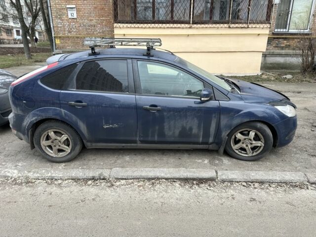 Синий Форд Фокус, объемом двигателя 1.4 л и пробегом 138 тыс. км за 4550 $, фото 5 на Automoto.ua