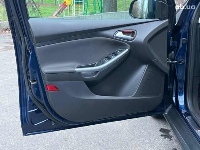 Синій Форд Фокус, об'ємом двигуна 1.6 л та пробігом 258 тис. км за 7990 $, фото 14 на Automoto.ua