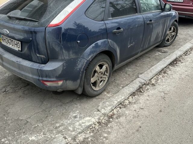 Синий Форд Фокус, объемом двигателя 1.4 л и пробегом 138 тыс. км за 4550 $, фото 6 на Automoto.ua