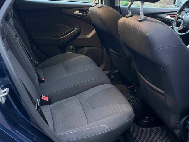 Синій Форд Фокус, об'ємом двигуна 1.6 л та пробігом 258 тис. км за 6740 $, фото 12 на Automoto.ua