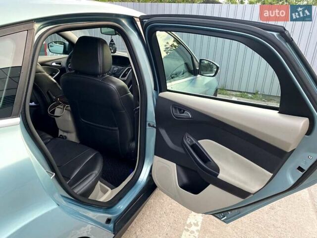 Синий Форд Фокус, объемом двигателя 2 л и пробегом 171 тыс. км за 6600 $, фото 7 на Automoto.ua