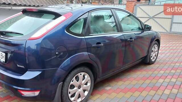 Синій Форд Фокус, об'ємом двигуна 1.6 л та пробігом 52 тис. км за 8800 $, фото 5 на Automoto.ua