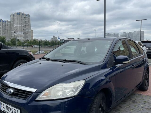 Синий Форд Фокус, объемом двигателя 1.4 л и пробегом 300 тыс. км за 3999 $, фото 1 на Automoto.ua