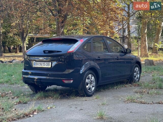 Синий Форд Фокус, объемом двигателя 1.6 л и пробегом 174 тыс. км за 5800 $, фото 13 на Automoto.ua