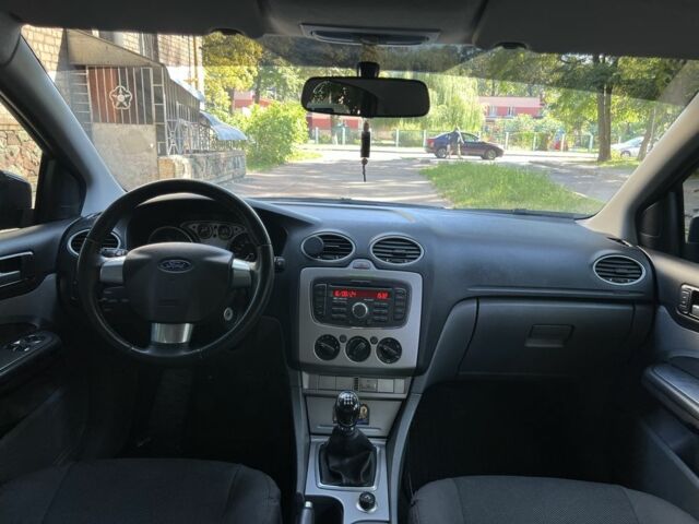 Синий Форд Фокус, объемом двигателя 1.6 л и пробегом 102 тыс. км за 7000 $, фото 15 на Automoto.ua