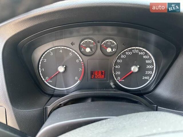 Синий Форд Фокус, объемом двигателя 1.4 л и пробегом 220 тыс. км за 5500 $, фото 10 на Automoto.ua