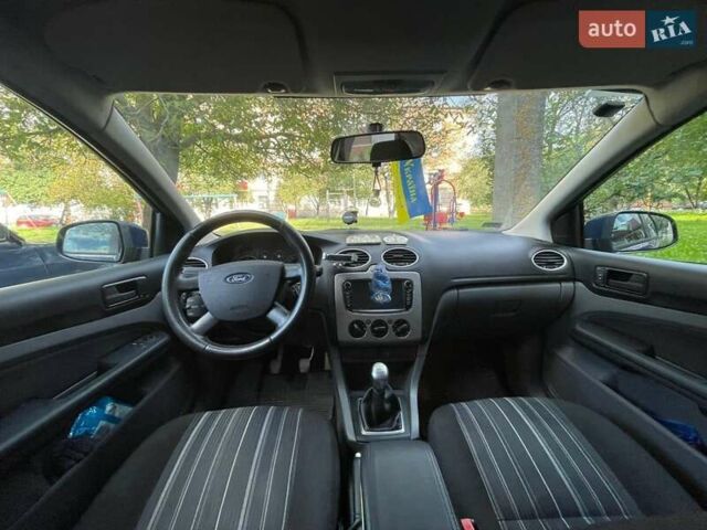 Синій Форд Фокус, об'ємом двигуна 1.6 л та пробігом 201 тис. км за 6500 $, фото 5 на Automoto.ua