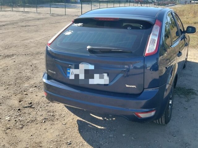 Синий Форд Фокус, объемом двигателя 0 л и пробегом 183 тыс. км за 6000 $, фото 5 на Automoto.ua