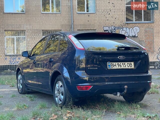 Синий Форд Фокус, объемом двигателя 1.6 л и пробегом 174 тыс. км за 5800 $, фото 2 на Automoto.ua