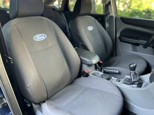 Синий Форд Фокус, объемом двигателя 1.6 л и пробегом 102 тыс. км за 7000 $, фото 13 на Automoto.ua