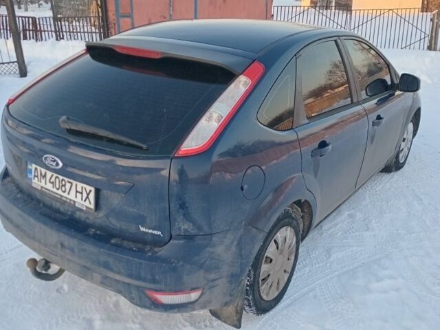 Синий Форд Фокус, объемом двигателя 1.4 л и пробегом 210 тыс. км за 5100 $, фото 1 на Automoto.ua