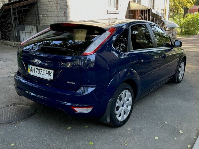 Синий Форд Фокус, объемом двигателя 1.6 л и пробегом 102 тыс. км за 7000 $, фото 3 на Automoto.ua