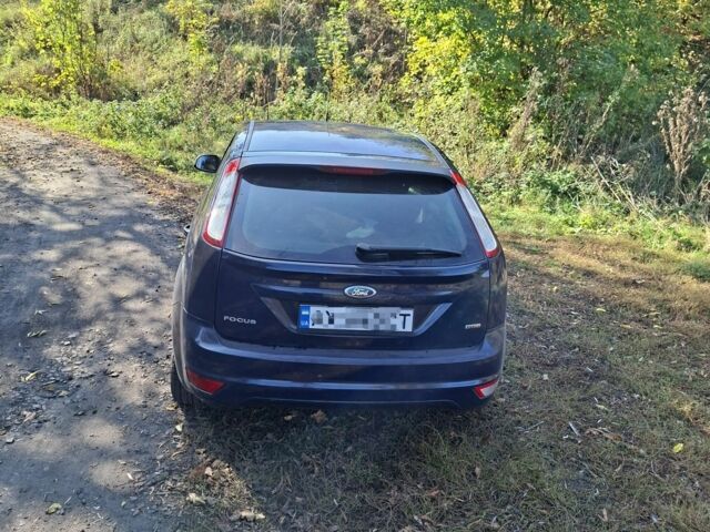Синій Форд Фокус, об'ємом двигуна 1.6 л та пробігом 207 тис. км за 3915 $, фото 1 на Automoto.ua