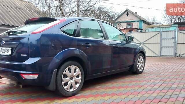 Синій Форд Фокус, об'ємом двигуна 1.6 л та пробігом 52 тис. км за 8800 $, фото 11 на Automoto.ua