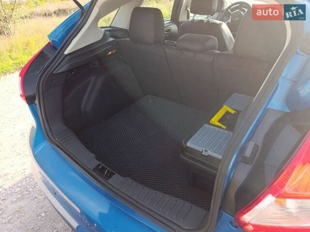 Синій Форд Фокус, об'ємом двигуна 2 л та пробігом 165 тис. км за 6500 $, фото 13 на Automoto.ua