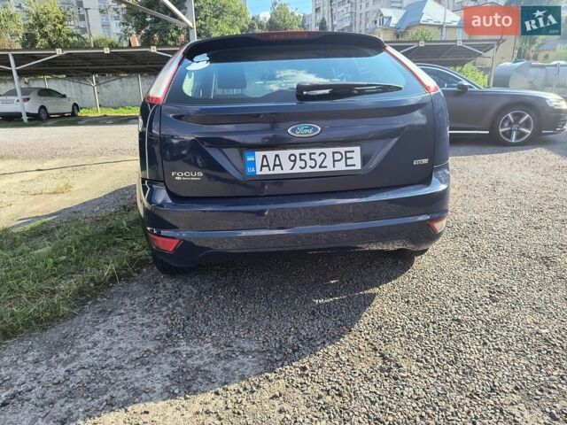 Синій Форд Фокус, об'ємом двигуна 1.56 л та пробігом 278 тис. км за 4400 $, фото 18 на Automoto.ua