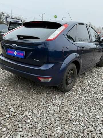 Синий Форд Фокус, объемом двигателя 1.39 л и пробегом 187 тыс. км за 5000 $, фото 2 на Automoto.ua