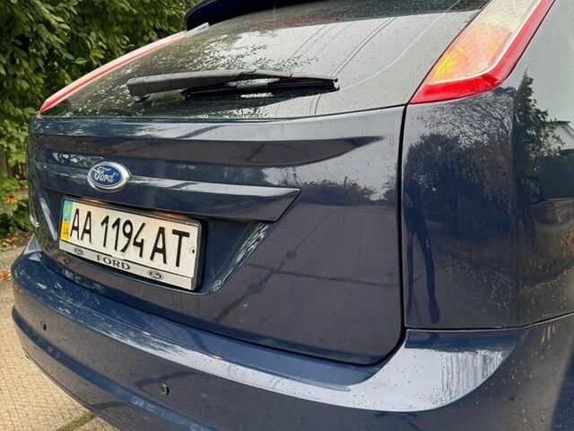 Синій Форд Фокус, об'ємом двигуна 1.39 л та пробігом 208 тис. км за 4700 $, фото 21 на Automoto.ua