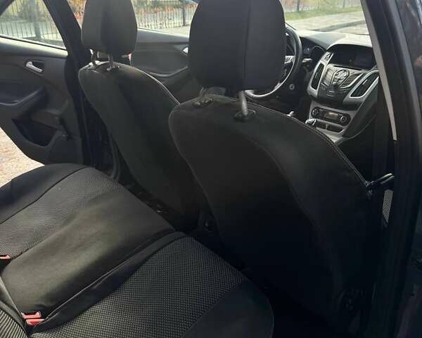 Синий Форд Фокус, объемом двигателя 1.6 л и пробегом 240 тыс. км за 7000 $, фото 14 на Automoto.ua