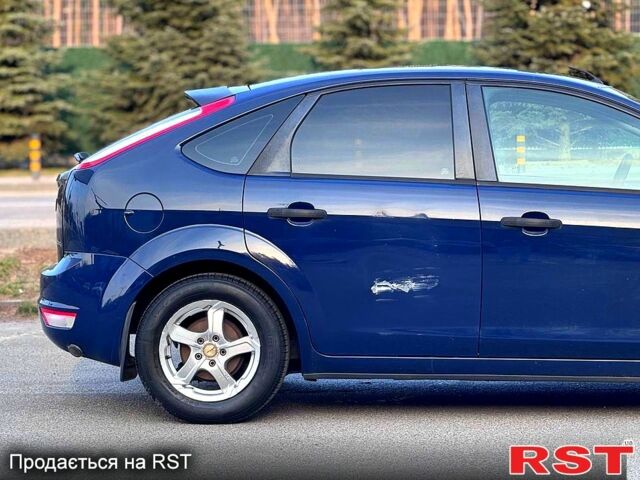 Синій Форд Фокус, об'ємом двигуна 1.4 л та пробігом 135 тис. км за 5150 $, фото 6 на Automoto.ua