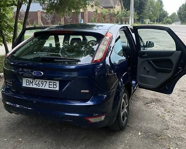 Синий Форд Фокус, объемом двигателя 1.6 л и пробегом 249 тыс. км за 5800 $, фото 4 на Automoto.ua