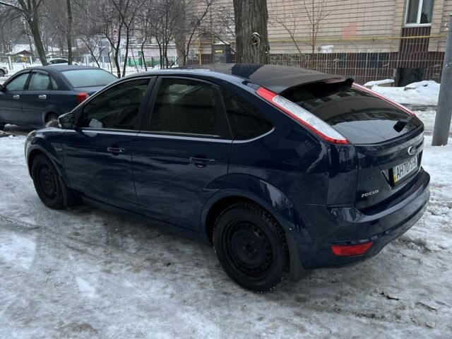Синій Форд Фокус, об'ємом двигуна 1.6 л та пробігом 105 тис. км за 7000 $, фото 6 на Automoto.ua