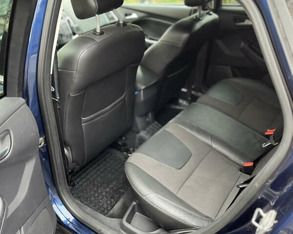 Синий Форд Фокус, объемом двигателя 2.05 л и пробегом 221 тыс. км за 8300 $, фото 6 на Automoto.ua