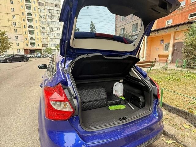Синій Форд Фокус, об'ємом двигуна 2 л та пробігом 206 тис. км за 7200 $, фото 8 на Automoto.ua