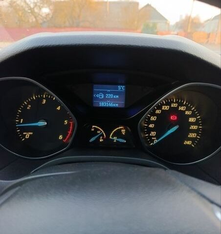 Синий Форд Фокус, объемом двигателя 1.56 л и пробегом 183 тыс. км за 5500 $, фото 7 на Automoto.ua