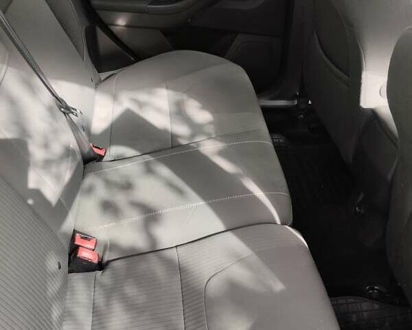 Синий Форд Фокус, объемом двигателя 1.56 л и пробегом 234 тыс. км за 8200 $, фото 5 на Automoto.ua