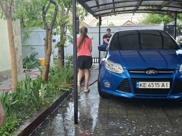 Синій Форд Фокус, об'ємом двигуна 2 л та пробігом 223 тис. км за 7000 $, фото 3 на Automoto.ua