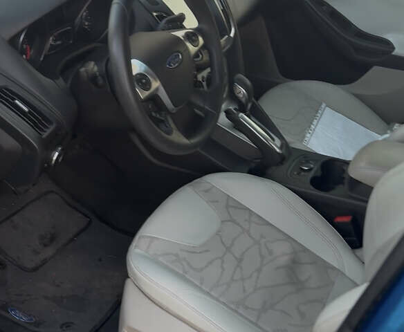 Синій Форд Фокус, об'ємом двигуна 2 л та пробігом 227 тис. км за 8500 $, фото 2 на Automoto.ua