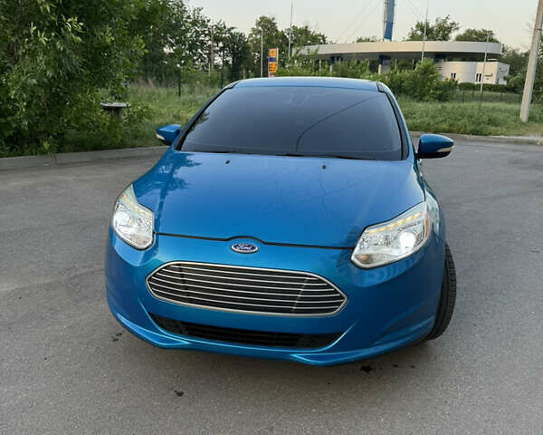 Синий Форд Фокус, объемом двигателя 0 л и пробегом 119 тыс. км за 6500 $, фото 1 на Automoto.ua