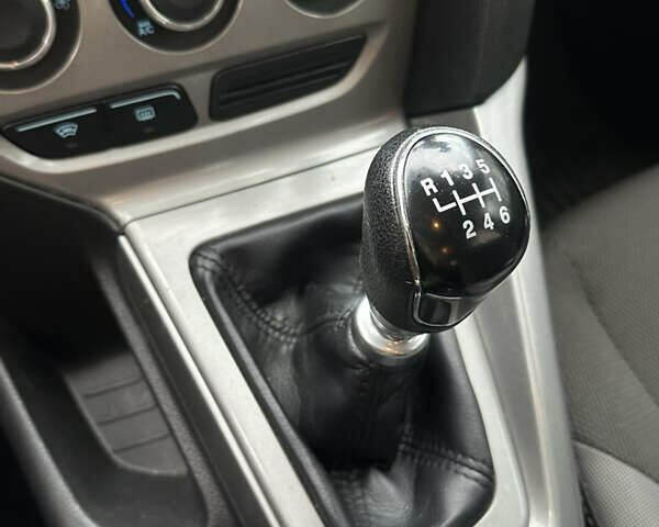 Синий Форд Фокус, объемом двигателя 1.6 л и пробегом 290 тыс. км за 7200 $, фото 14 на Automoto.ua