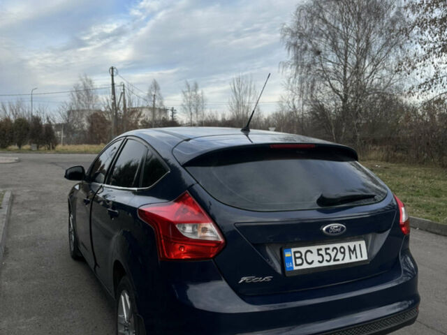 Синий Форд Фокус, объемом двигателя 1.6 л и пробегом 290 тыс. км за 6450 $, фото 6 на Automoto.ua