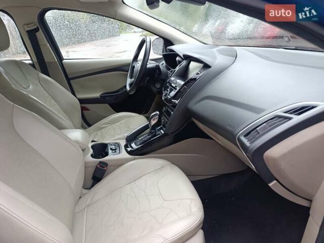 Форд Фокус 2012 у Житомирі на Automoto.ua Синій Форд Фокус, об'ємом двигуна 0 л та пробігом 125 тис. км за 6599 $, фото 10 на Automoto.ua