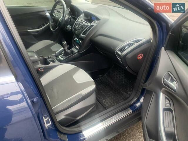 Синій Форд Фокус, об'ємом двигуна 1.6 л та пробігом 173 тис. км за 7000 $, фото 16 на Automoto.ua