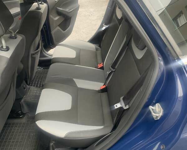 Синій Форд Фокус, об'ємом двигуна 1.6 л та пробігом 173 тис. км за 7000 $, фото 18 на Automoto.ua