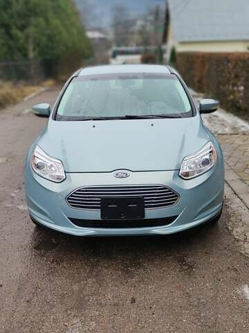 Синий Форд Фокус, объемом двигателя 0 л и пробегом 108 тыс. км за 6500 $, фото 1 на Automoto.ua