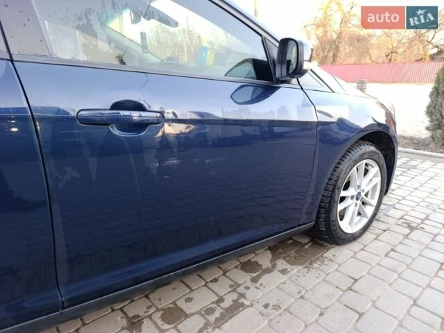 Синий Форд Фокус, объемом двигателя 1.56 л и пробегом 183 тыс. км за 5500 $, фото 9 на Automoto.ua