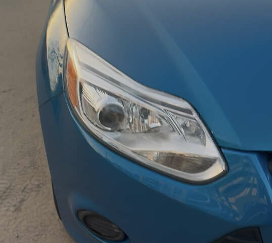 Синій Форд Фокус, об'ємом двигуна 2 л та пробігом 227 тис. км за 8500 $, фото 8 на Automoto.ua