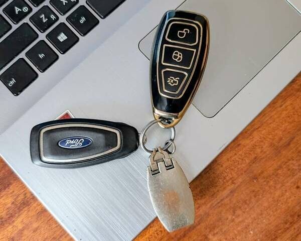 Форд Фокус 2013 в Владимир-Волынский на Automoto.ua Синий Форд Фокус, объемом двигателя 0 л и пробегом 122 тыс. км за 7900 $, фото 25 на Automoto.ua