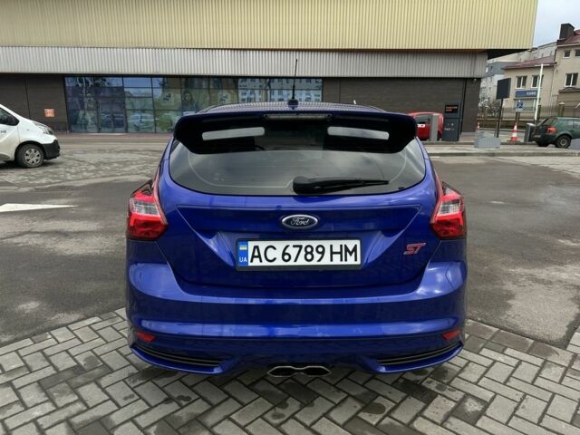 Синій Форд Фокус, об'ємом двигуна 2 л та пробігом 173 тис. км за 8900 $, фото 5 на Automoto.ua