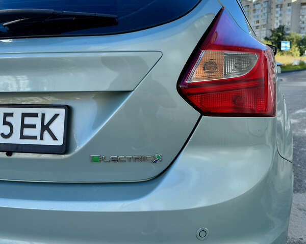 Синий Форд Фокус, объемом двигателя 0 л и пробегом 162 тыс. км за 5800 $, фото 7 на Automoto.ua