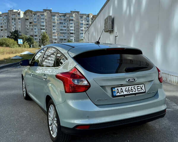 Синий Форд Фокус, объемом двигателя 0 л и пробегом 162 тыс. км за 5800 $, фото 1 на Automoto.ua