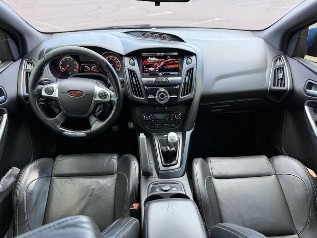 Синий Форд Фокус, объемом двигателя 2 л и пробегом 245 тыс. км за 7700 $, фото 7 на Automoto.ua